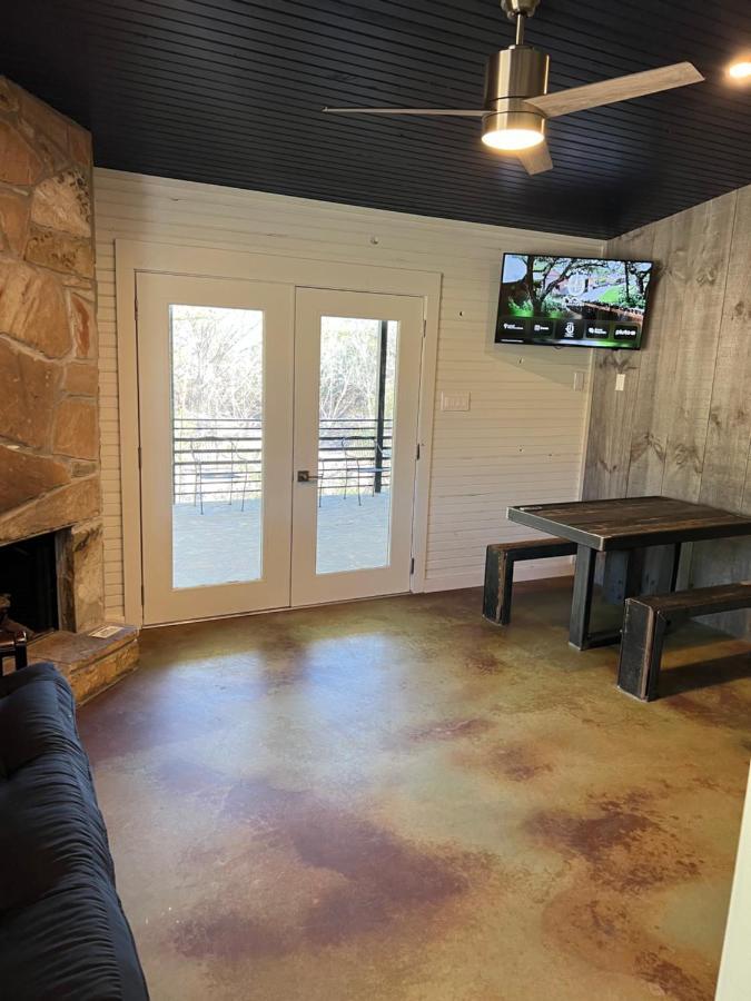 Hideout On The Horseshoe Canyon Lake Exterior photo