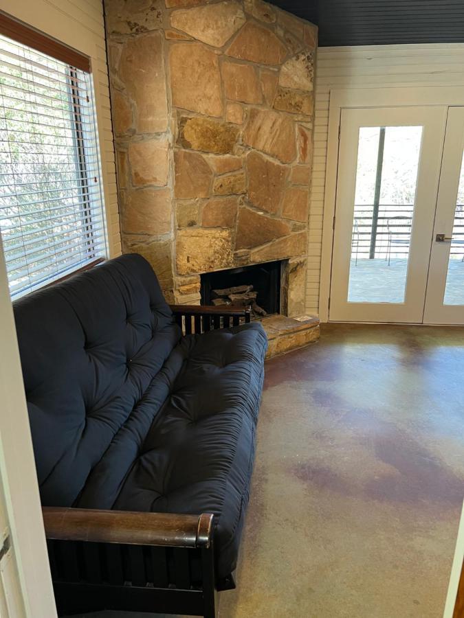 Hideout On The Horseshoe Canyon Lake Exterior photo