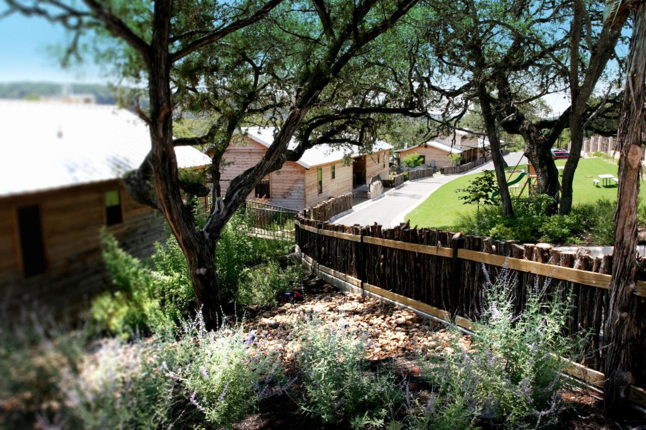 Hideout On The Horseshoe Canyon Lake Exterior photo
